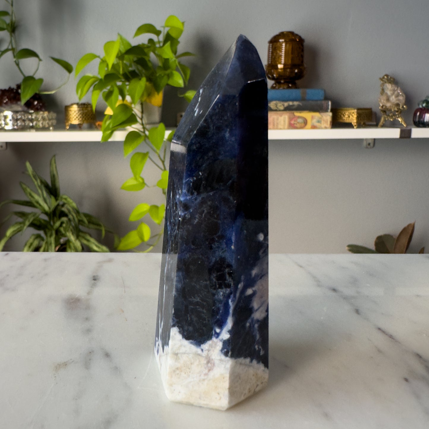 Flashy Sodalite Tower | 001