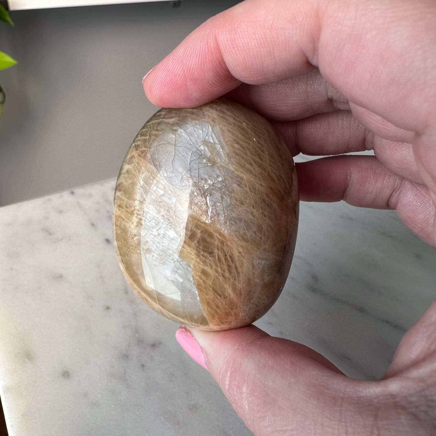 Peach Moonstone Palm Stone | 001