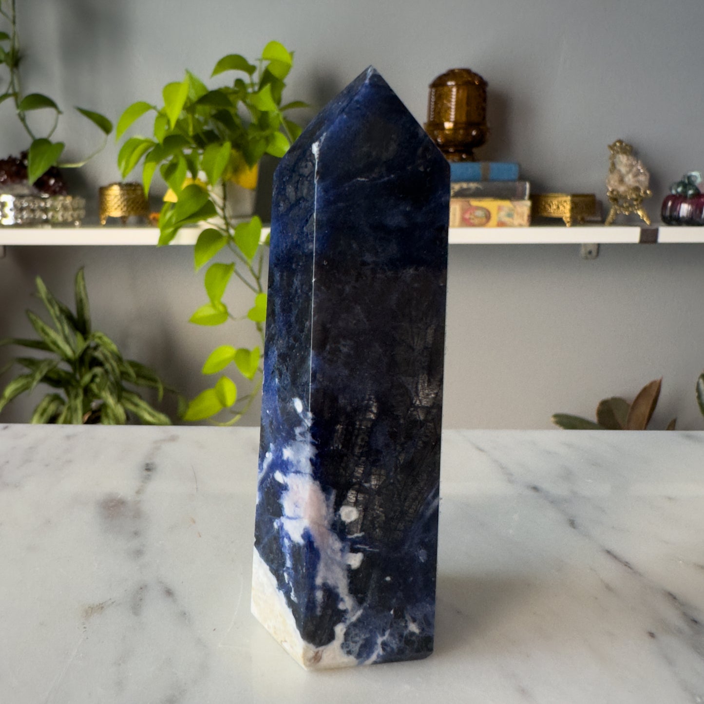 Flashy Sodalite Tower | 001