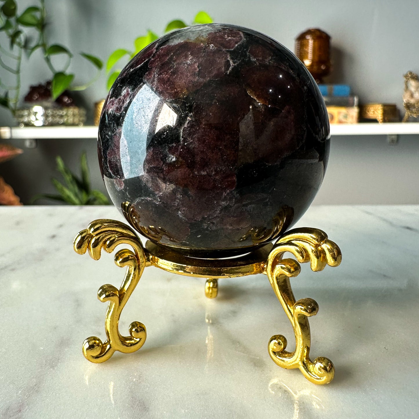 Garnet in Arfvedsonite Sphere